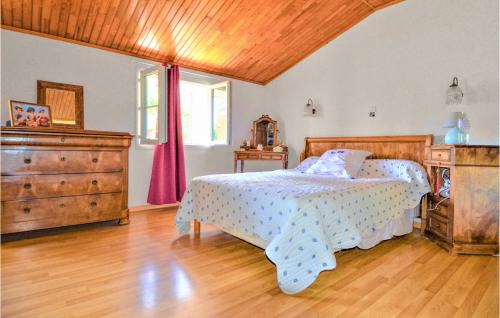 Suze-la-Rousse House | Awesome Home In Suze La Rousse With Outdoor Swimming Pool, Wifi And 3 Bedrooms
