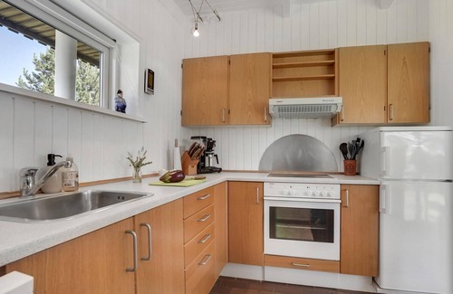 Vorupør House | Awesome home in Thisted with kitchen