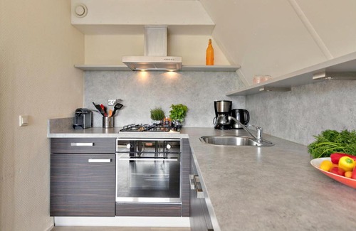 Vlagtwedde House | Awesome Home In Vlagtwedde With Kitchen