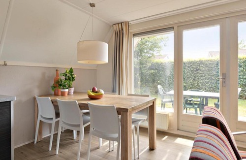 Vlagtwedde House | Awesome Home In Vlagtwedde With Kitchen