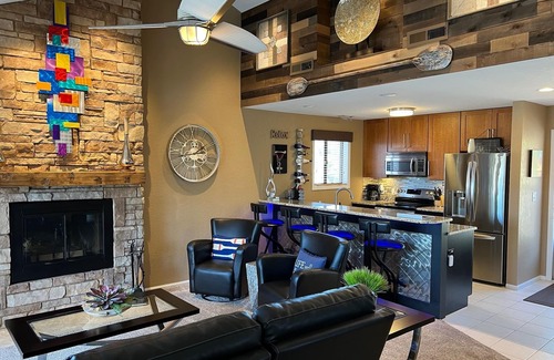 Osage Beach Condo | Awesome Lake Views with Amazing Sunsets! Indian Pointe Condos Lake of the Ozarks