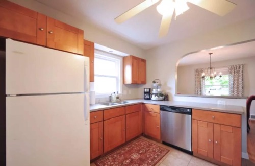 Prestonia House | Awesome Location for Louisville or Expo Stay!