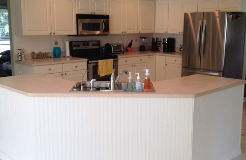 Truckland House | Awesome Location! Near Fort Myers Beach, Sanibel, secluded street 1/2 Acre Fence