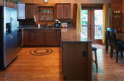 Almond Cabin | Awesome long range views of Smoky Mts., minutes to NOC, Tsali, and Lake Fontana