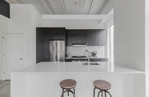 Old Town Apartment | Awesome Old Town 2BR Gym, W/D, Rooftop & A/C, by Blueground