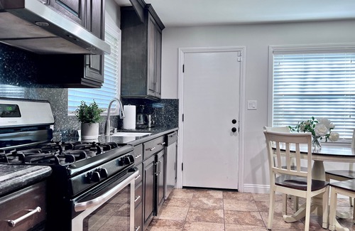 Hermosa Village House | Awesome Pool/Jac Home w/2 Ensuites, Walk2Disney