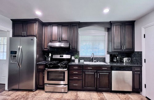 Hermosa Village House | Awesome Pool/Jac Home w/2 Ensuites, Walk2Disney