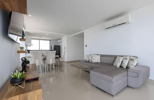 Bocagrande Apartment | Awesome Sea View and Historic Center “Morros City”