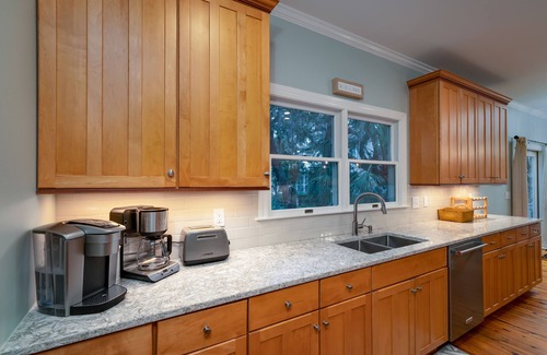 Seabrook Island House | Awesome Seabrook Village Location w/Neighborhood Pool! Amenity Cards! Pet Friendly!