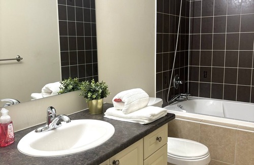 Richmond Hill House | Awesome Specious Detached 4-bedroom house in Richmond Hill