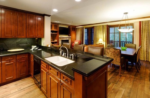 Aspen Condo | Awesome views of the slopes & pool. Enjoy all of the Ritz Carlton amenities!