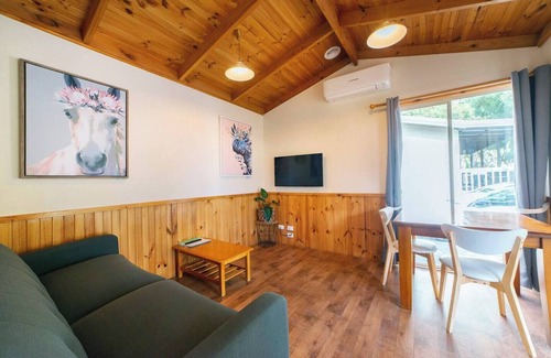 Halls Gap House | Awonga Cottages - Wattle 1Br
