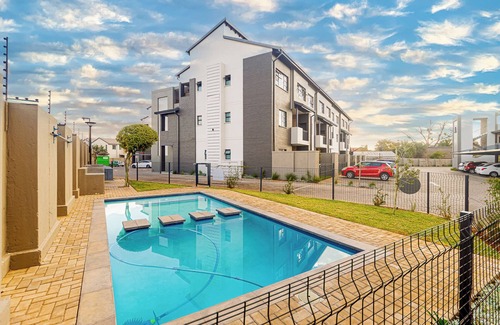 Greater Johannesburg Metropolitan Area Apartment | AYA Luxury Loft Apartment - Fourways, Sandton