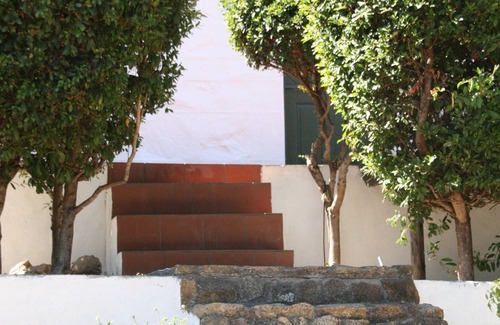 Paarl House | AYAMA Rock House - Beautiful, Cozy Home