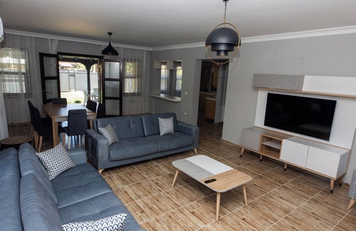 Camlikoy Villa | Ayse Villa Camli Daily Weekly Rentals