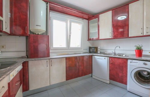 Sevilla Este House | AZAHAR FIBES - Charming apartment with free WiFi