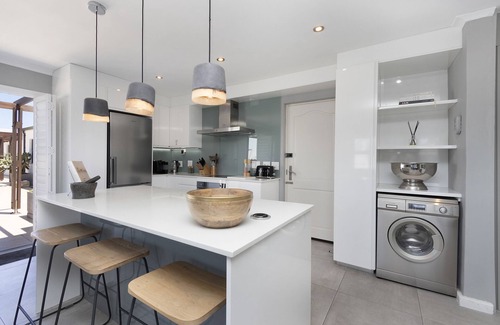 Big Bay Apartment | Azure 220, Blouberg