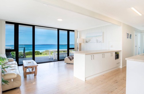 Callala Beach House | Azure Absolute Beachfront - Pet Friendly