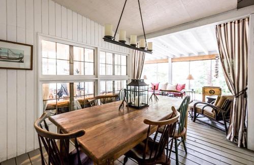 Union Pier House | Azure Forest Pool House