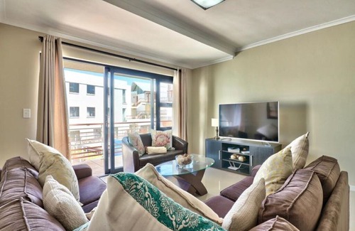 Bloubergstrand Apartment | Azure Ocean Facing Appartment