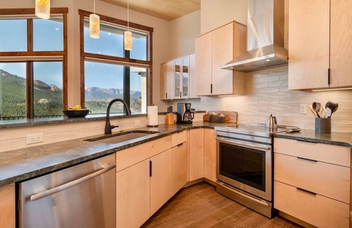 Estes Park House | Azure Vista Vacation Home At Windcliff 3 Bedroom Home by Redawning