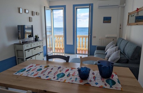 Piombino Apartment | Azzurra Salivoli in Piombino , Toscana