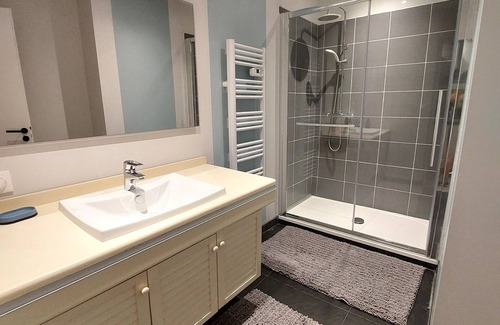 Saint-Amand-les-Eaux Apartment | B as in. Belle Epoque