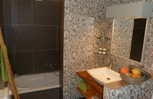 Spontin House | B&B Bouchat-Oreille