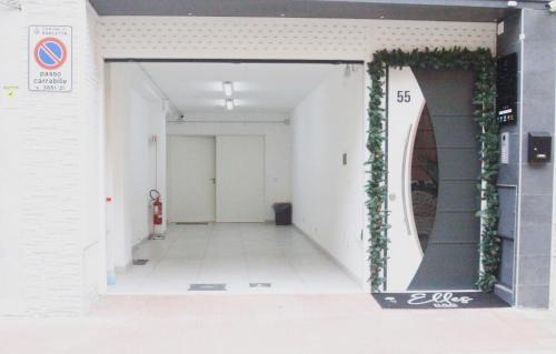 Barletta Bed & Breakfast | B&B Elles con parcheggio interno