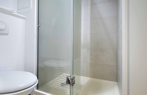 Mouans-Sartoux Hotel | B&B HOTEL Cannes Mouans Sartoux