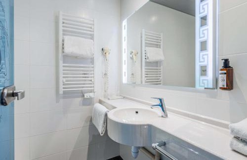 Colmar Hotel | B&B HOTEL Colmar Liberté 4 étoiles