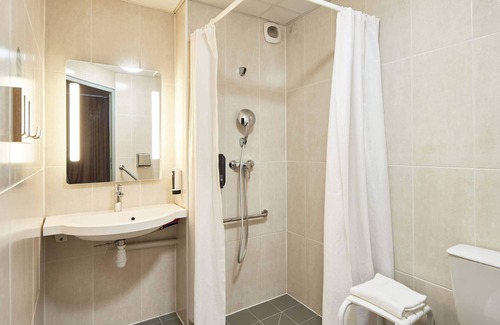 Maurepas Hotel | B&B HOTEL Maurepas