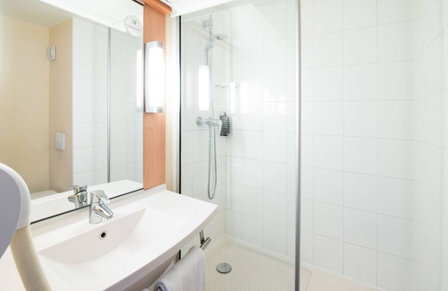 Quartier Pasteur Hotel | B&B HOTEL Rouen Centre Rive Droite