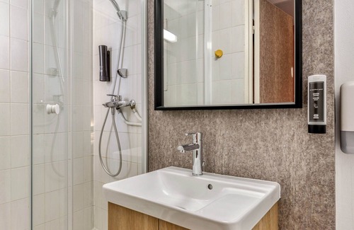 Sete Hotel | B&B HOTEL Sète Centre Gare