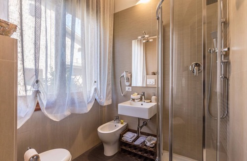 San Faustino-Madonnina-Quattroville Bed & Breakfast | B&B Igea 50