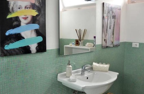 Carrara Bed & Breakfast | B&B Il Vinile