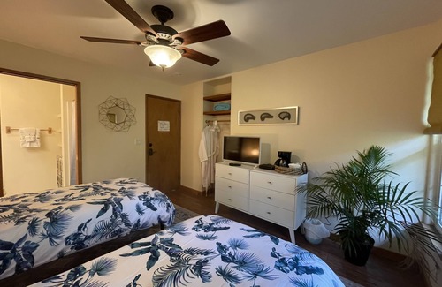 Volcano Bed & Breakfast | B&B: Kipuka Twin Suite 5 mins from Volcanoes National Park