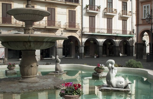 Cava de' Tirreni Bed & Breakfast | B&B L'Incanto. in the Historic Center 2 km from the Divina. "Room with Hydro Tub.