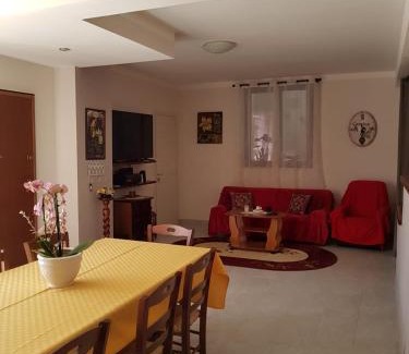 Sambucetole Bed & Breakfast | B&B la casetta di Lilly