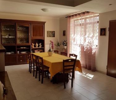 Sambucetole Bed & Breakfast | B&B la casetta di Lilly