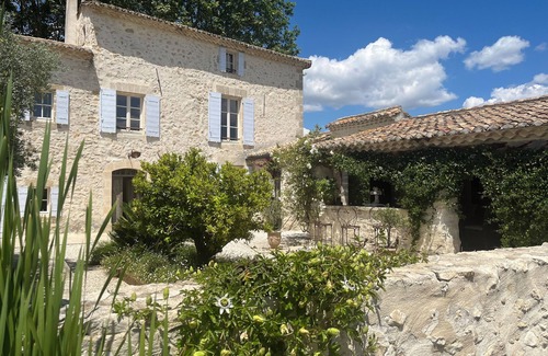 Le Thor Bed & Breakfast | B&b la chambre du Haras