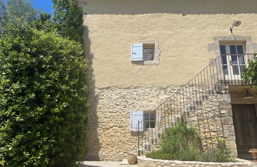 Le Thor Bed & Breakfast | B&b la chambre du Haras