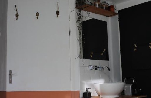 Haarlem Bed & Breakfast | B&B "Mañana"
