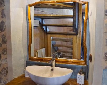 Aulla Bed & Breakfast | B&B Torre di San Caprasio Art Studio