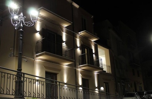 Caccamo House | B&B TRINACRIA CACCAMO LUXURY ROOMS Pomelia