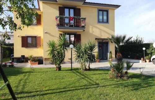 Sant'Antonio Abate Apartment | B&B Villa Rosa