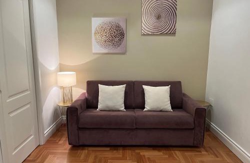 Vomero Bed & Breakfast | B&B Villa Sant'Elmo con parcheggio interno