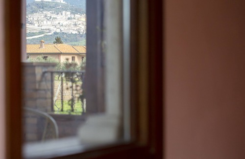 Assisi Bed & Breakfast | B&B with Pool and view of Assisi