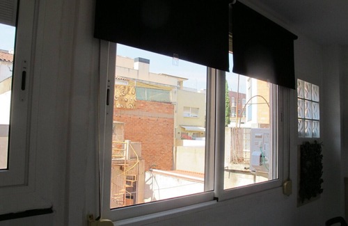 Sant Adria de Besos Apartment | B: COZY APT. NEXT TO BEACH AND 14 MIN. TO CATALONIA SQUARE