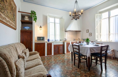 Orentano Apartment | B&G Corte Menconi - Apartment Iris